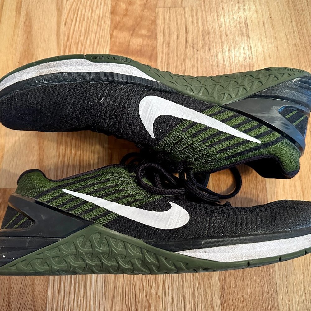 Nike Size 12 Women's METCON DSX FLYKNIT